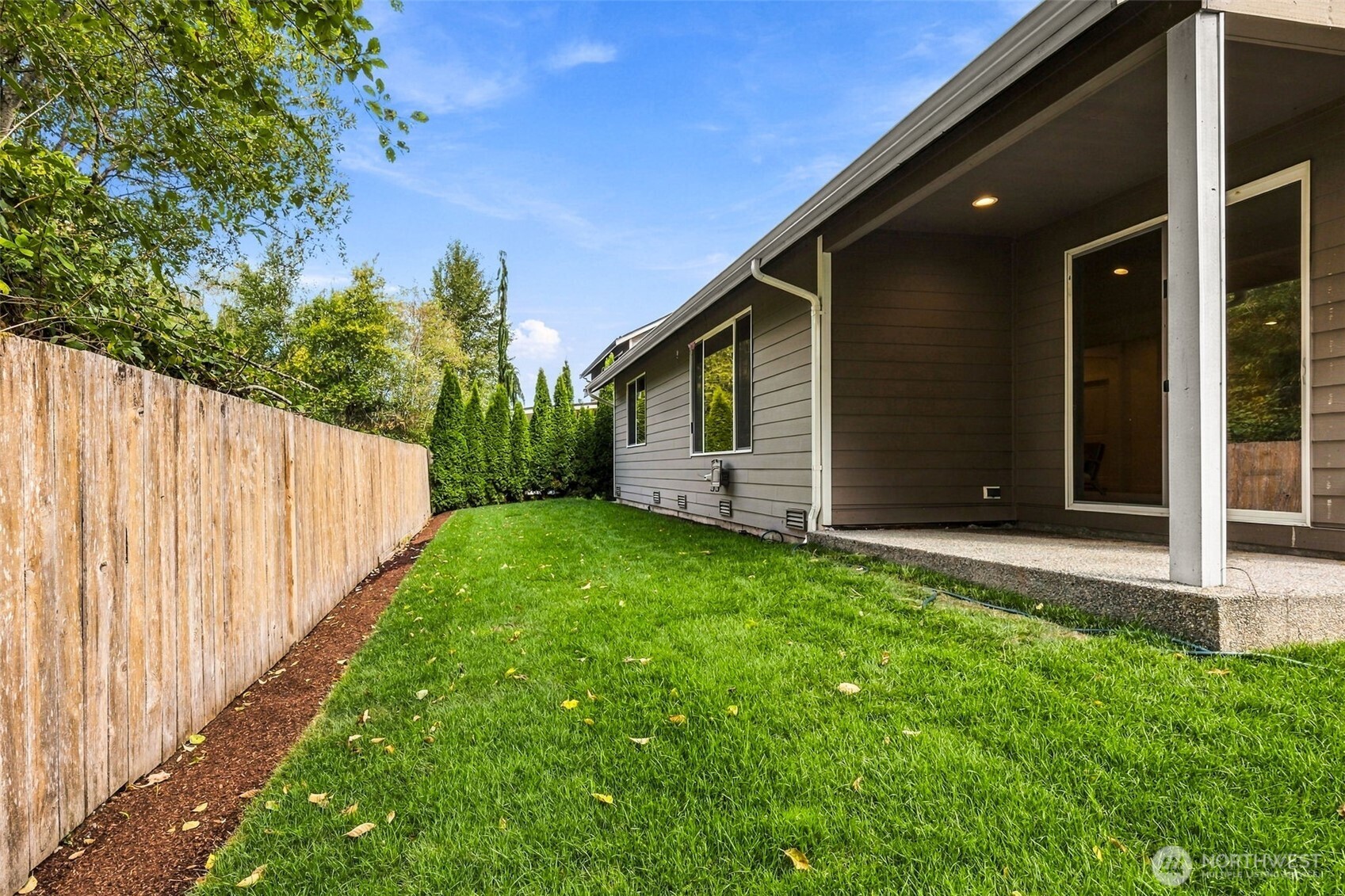 3041 Loch Ness Loop Property Photo 22