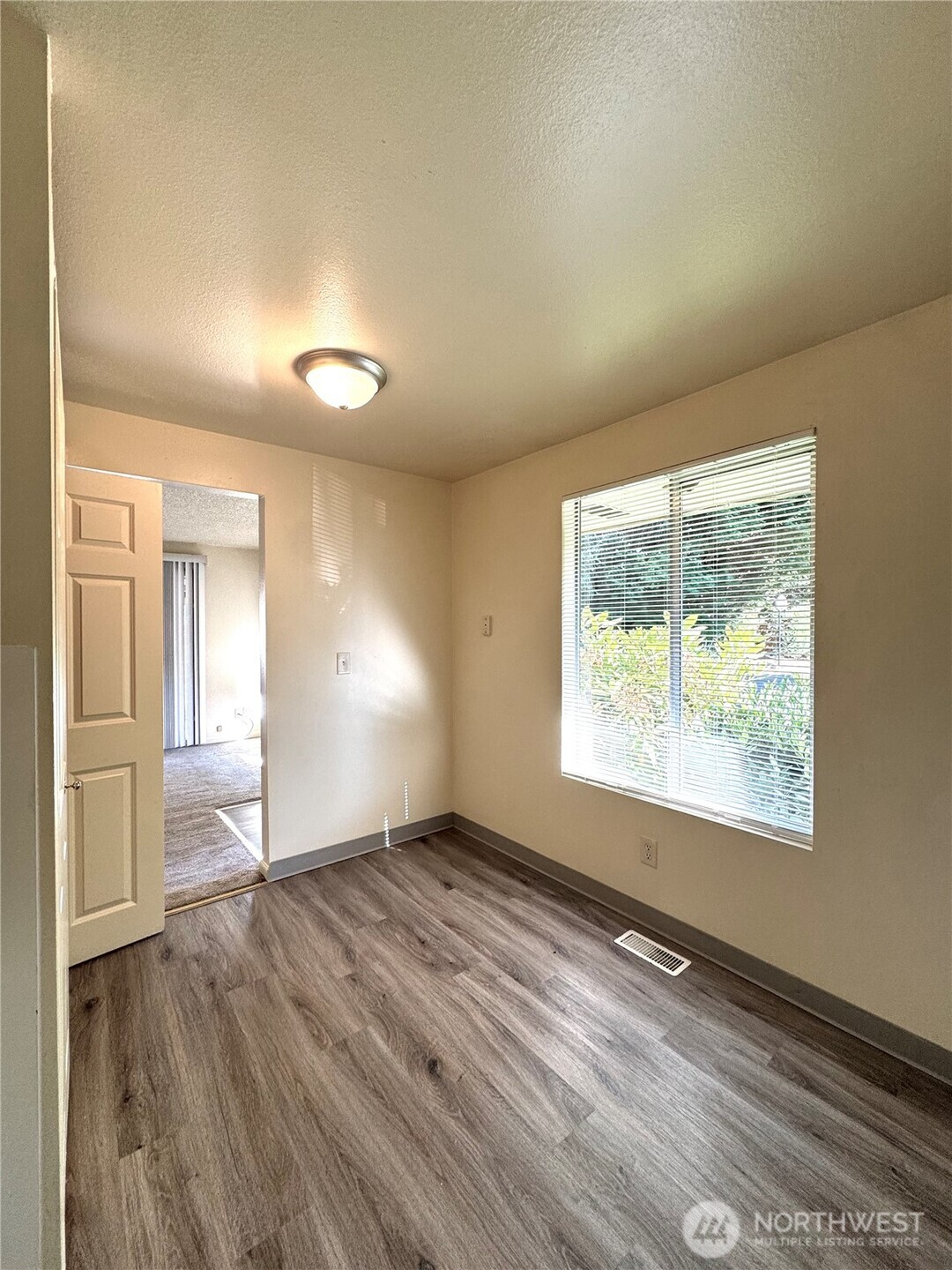 5005 88th Street D Property Photo 4