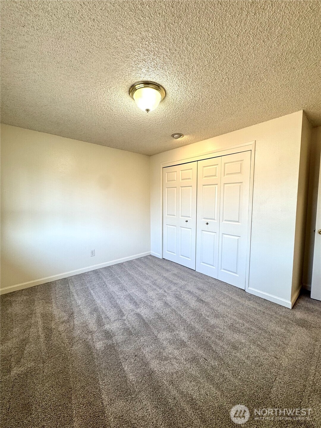 5005 88th Street D Property Photo 6