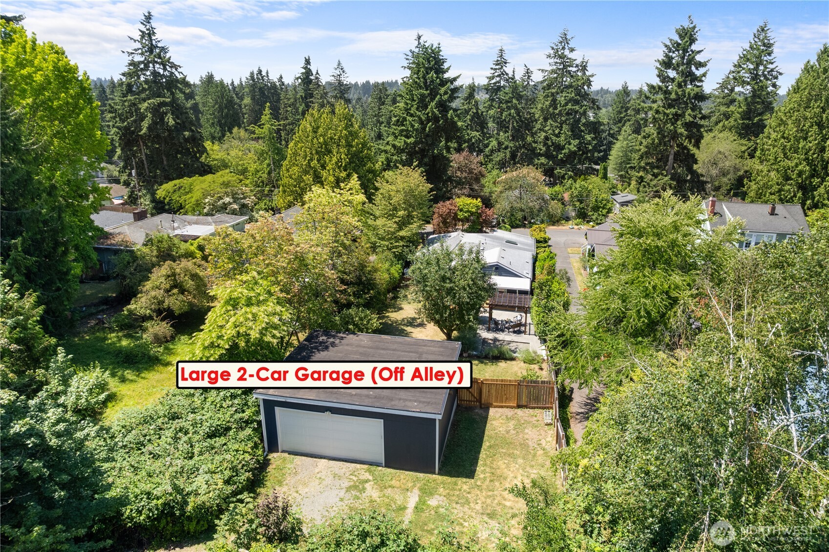 12032 38th Avenue Property Photo 4