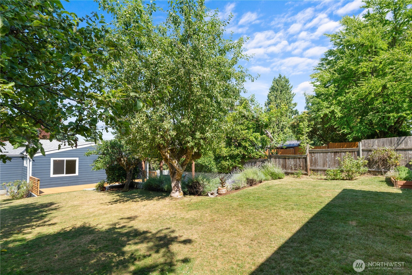 12032 38th Avenue Property Photo 32