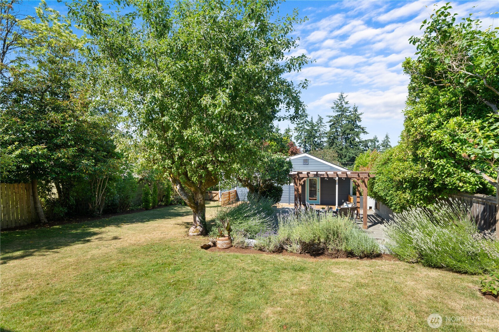 12032 38th Avenue Property Photo 33