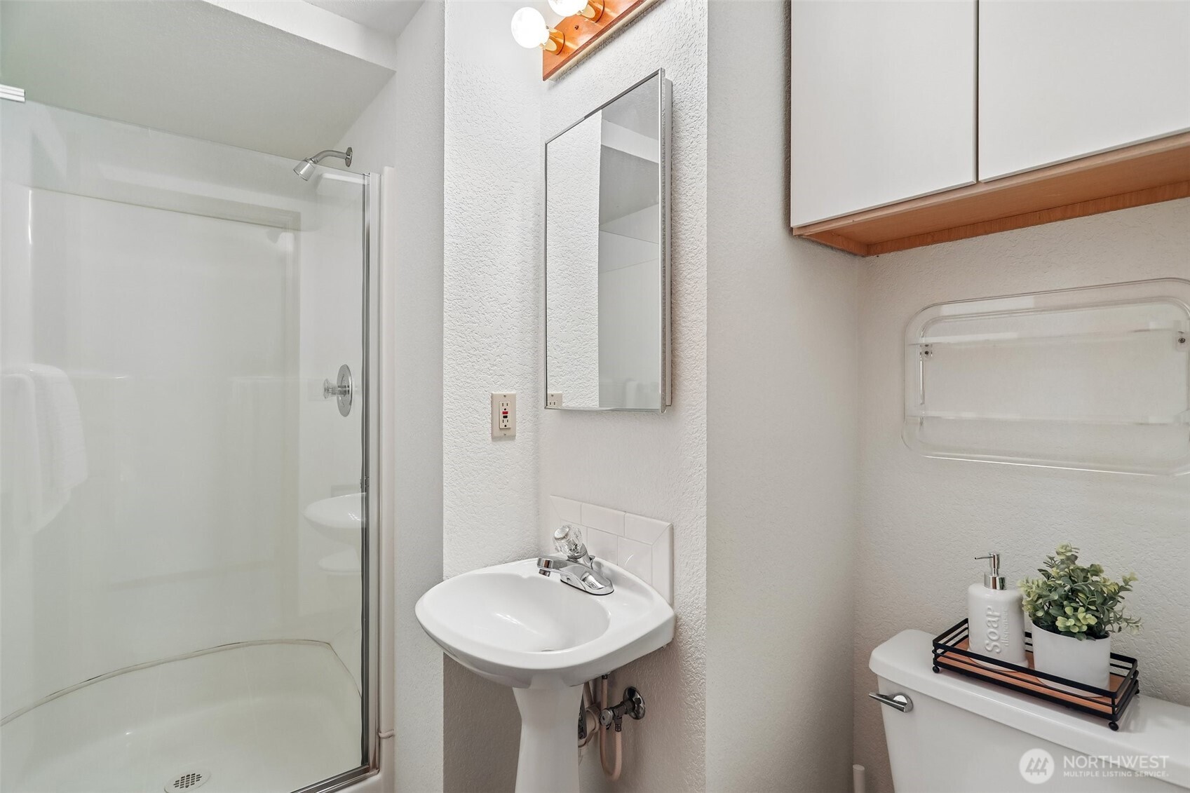 16313 Inglewood Place Property Photo 30