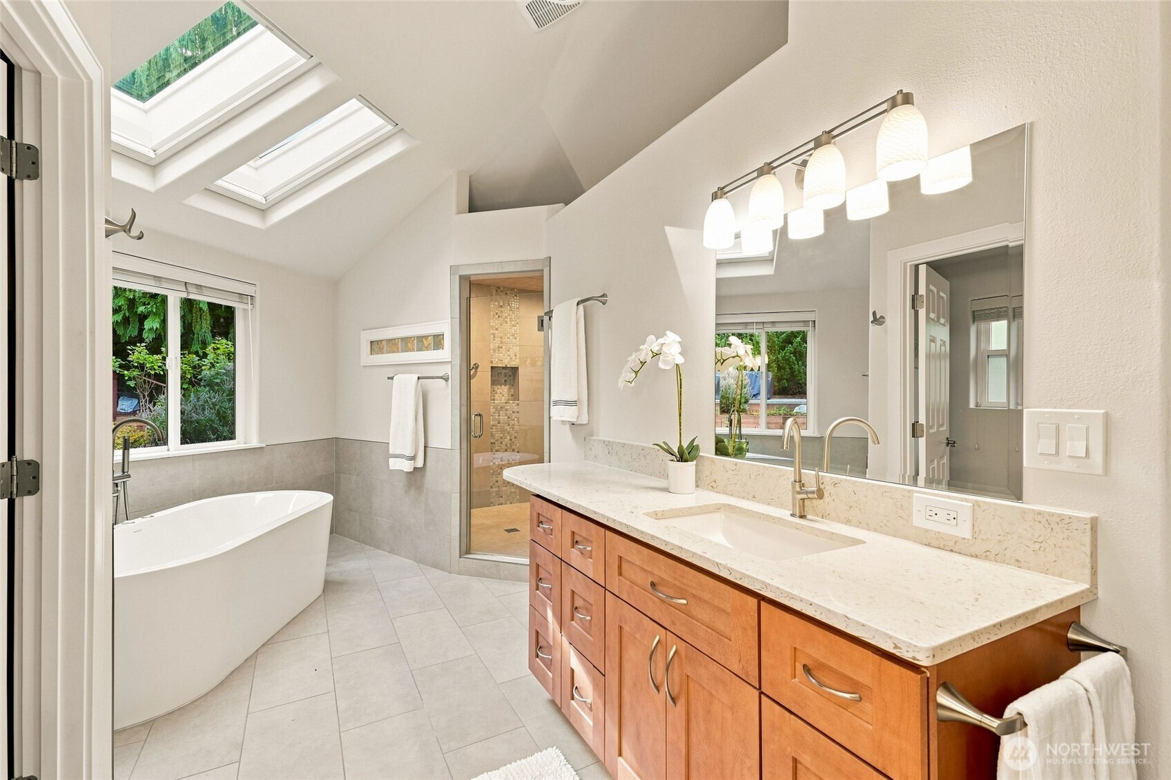 1816 England Avenue Property Photo 19