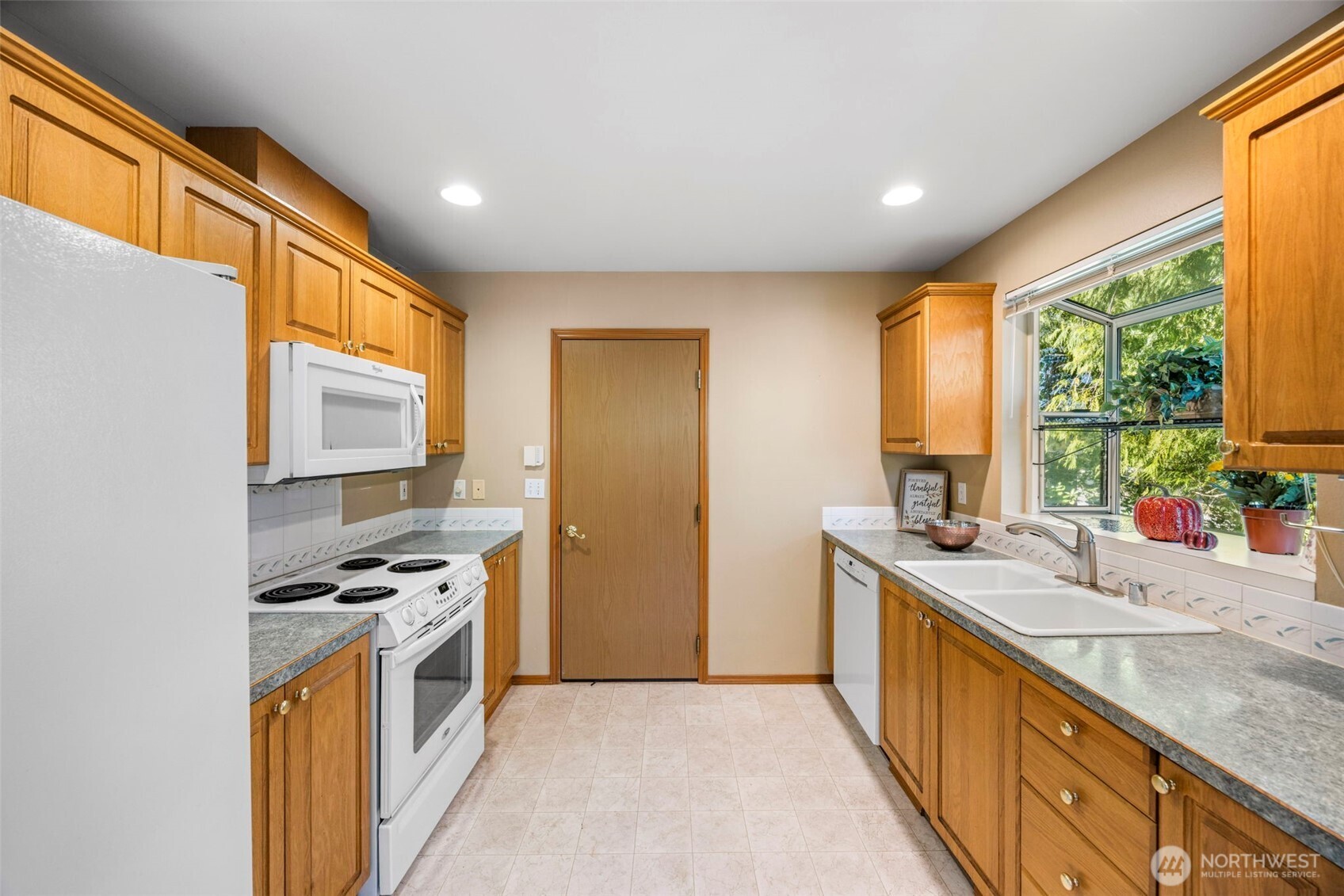 9650 Sandy Isle Lane Property Photo 13