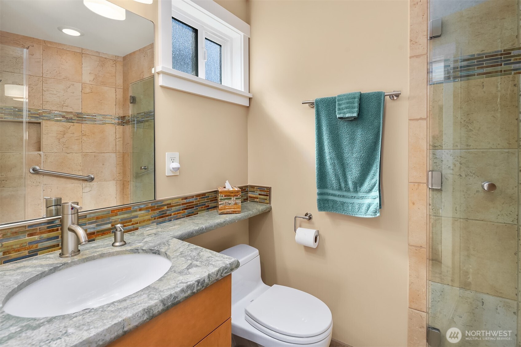 10 E Roanoke Street 2 Property Photo 19