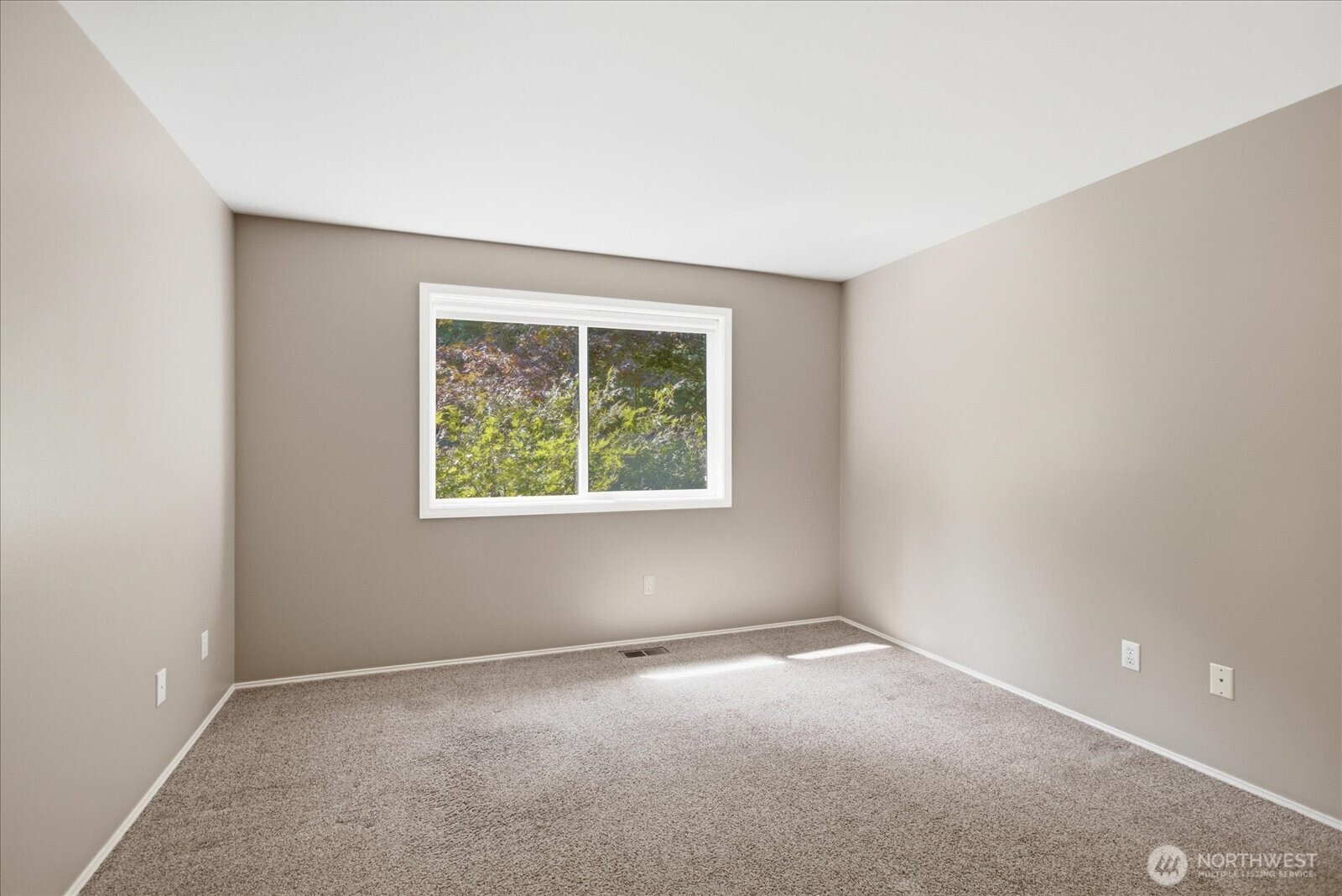 19023 201st Avenue Property Photo 28