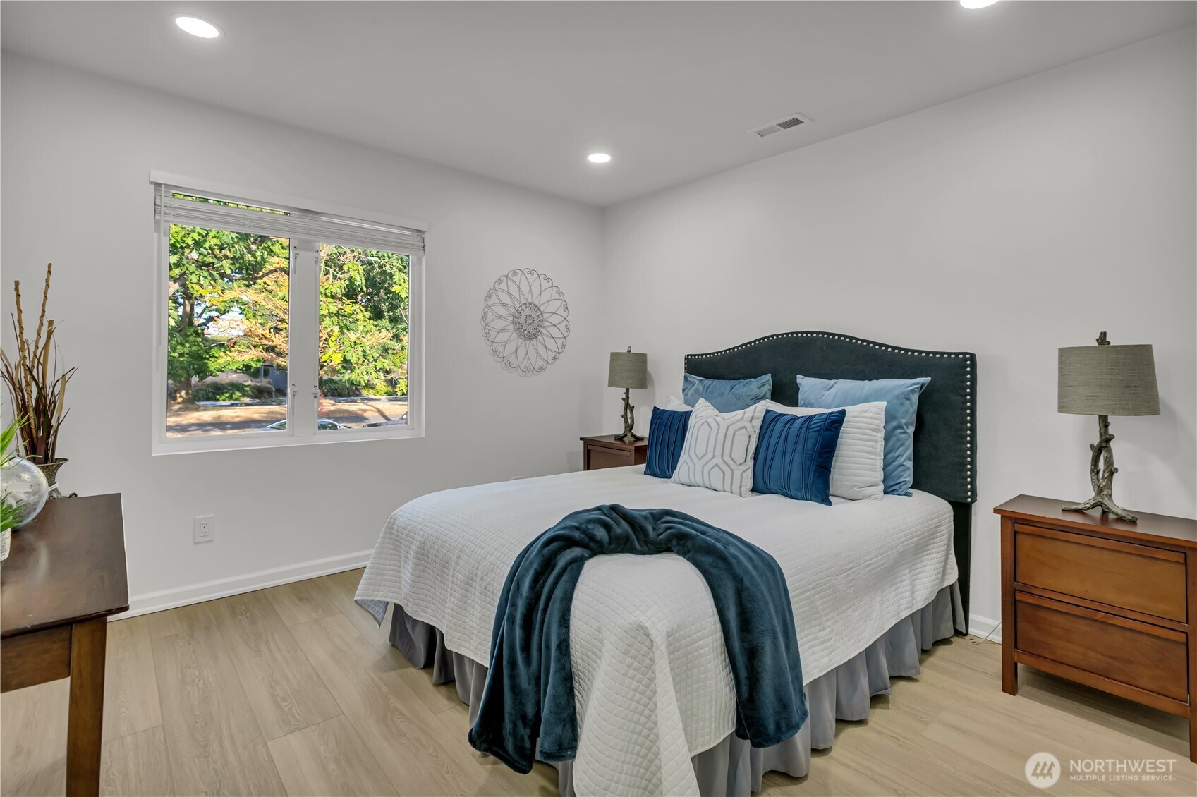 5908 Beacon Avenue Property Photo 12