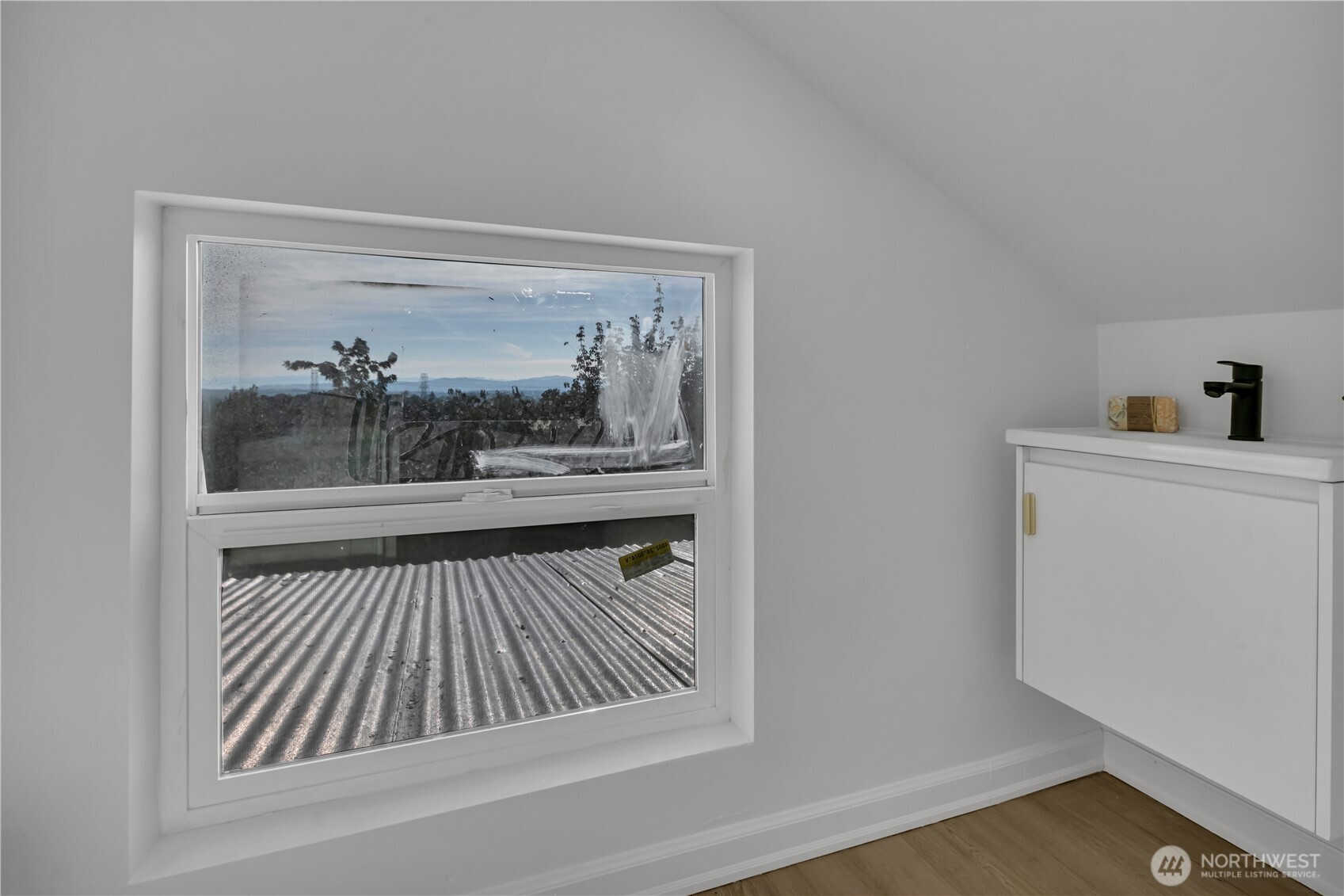 5908 Beacon Avenue Property Photo 18