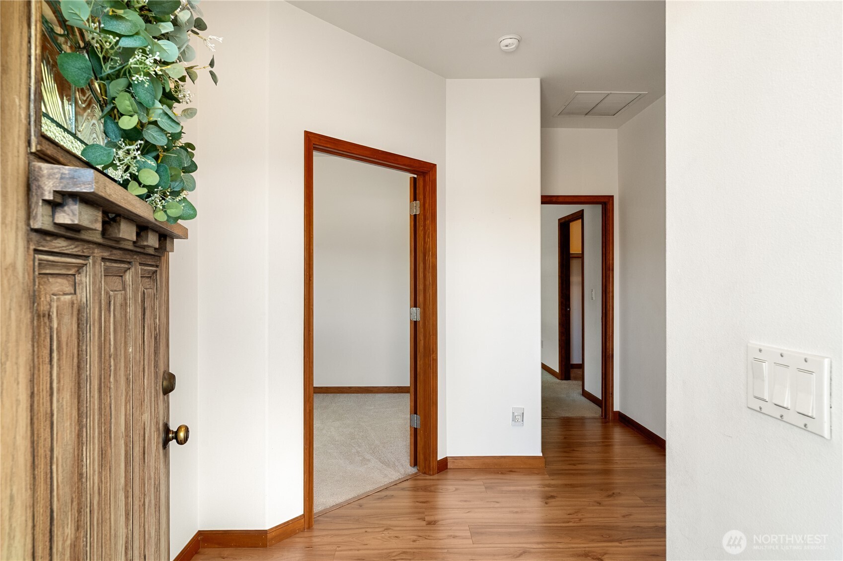 190 Hemlock Street Property Photo 5