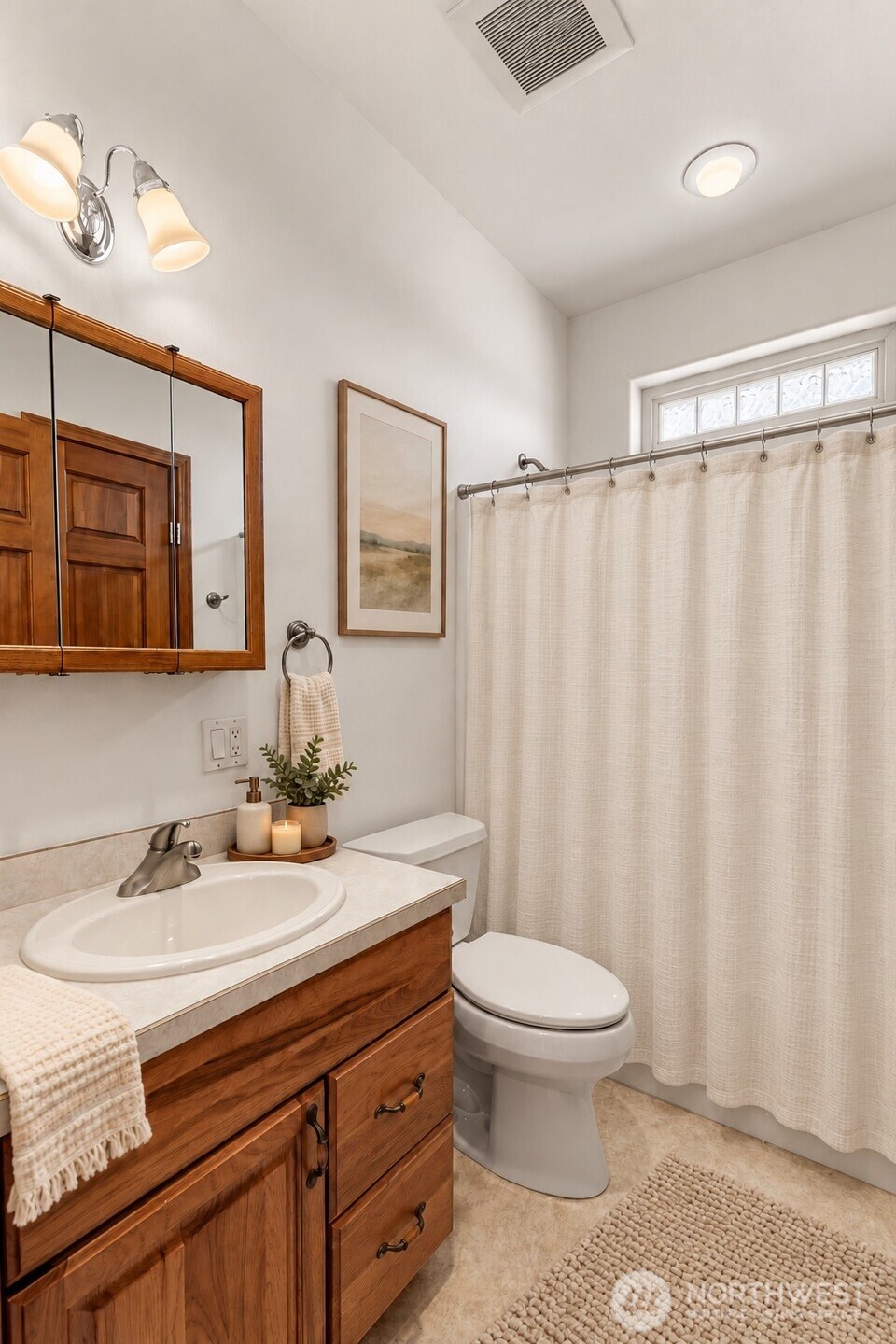 190 Hemlock Street Property Photo 14