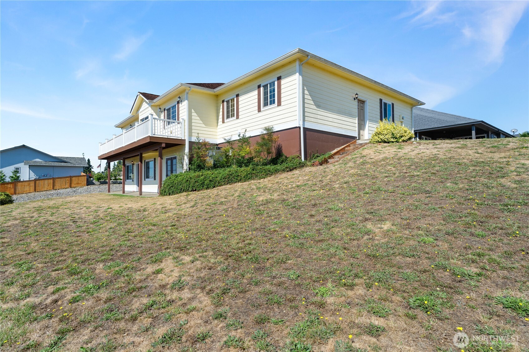 190 Hemlock Street Property Photo 35
