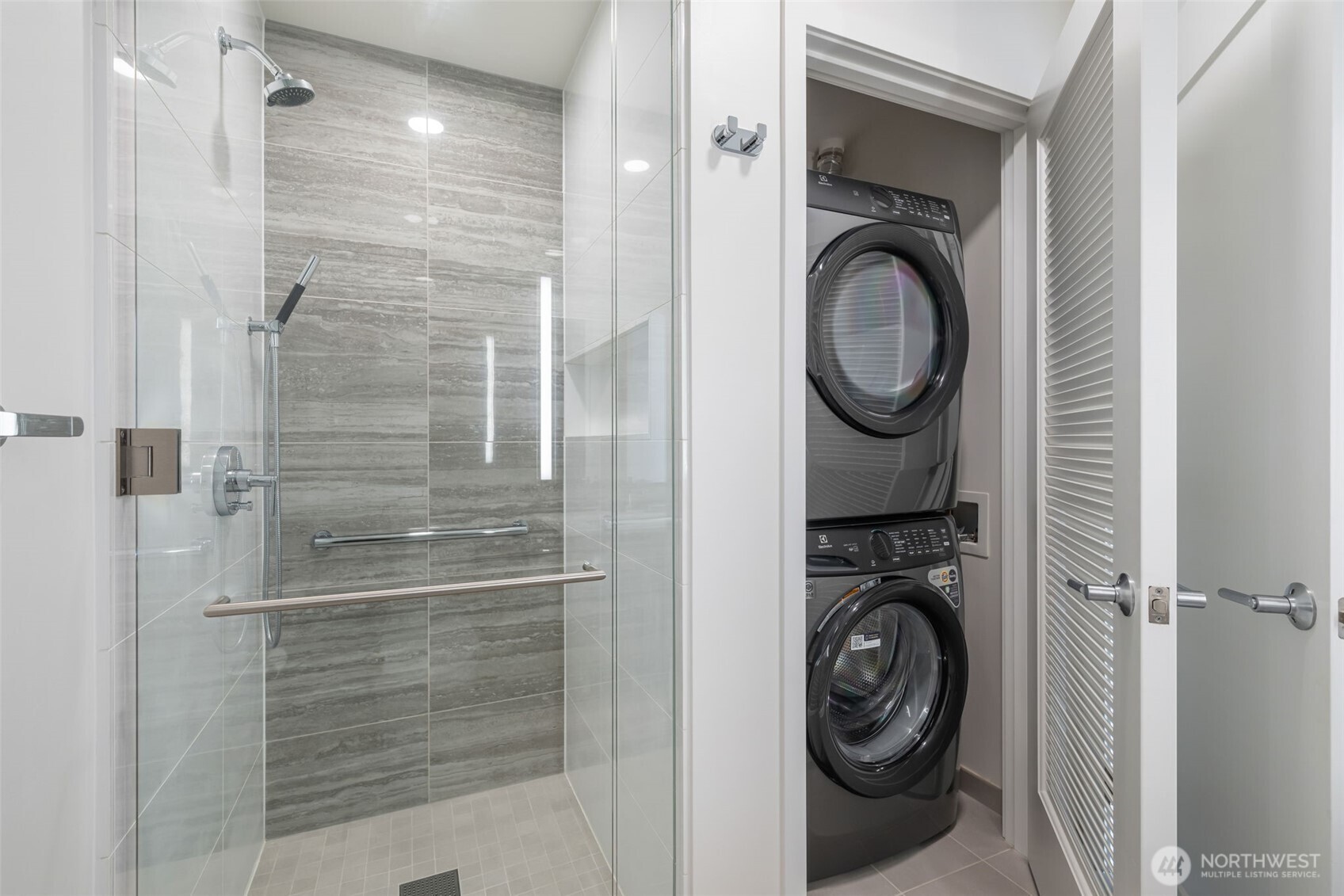 2510 6th Avenue 2603 Property Photo 12