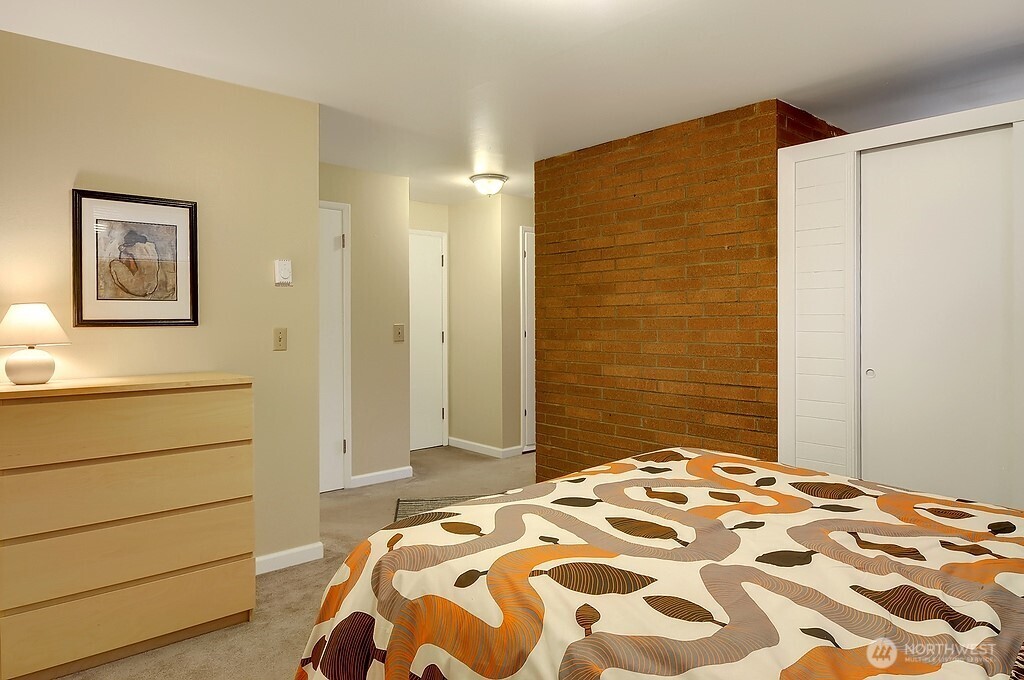 4301 Whitman Avenue Property Photo 14