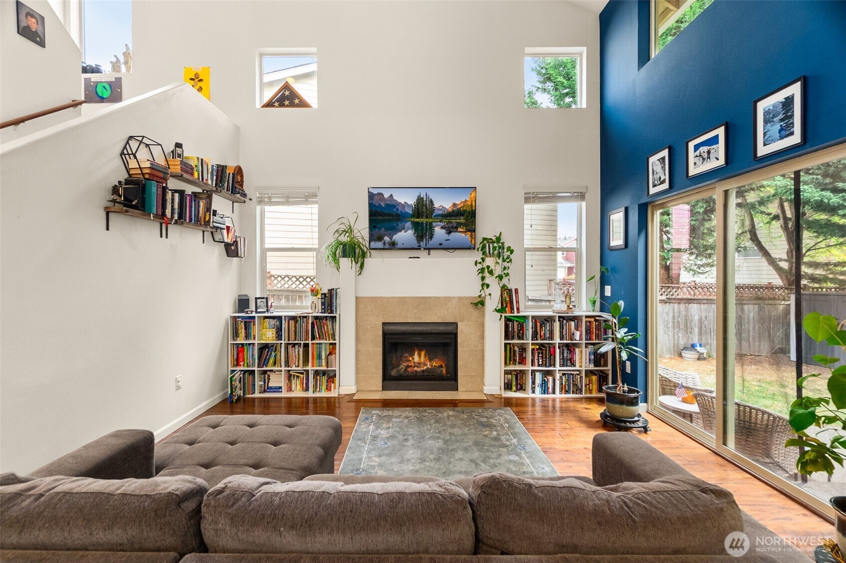 7377 Radius Loop Property Photo 5