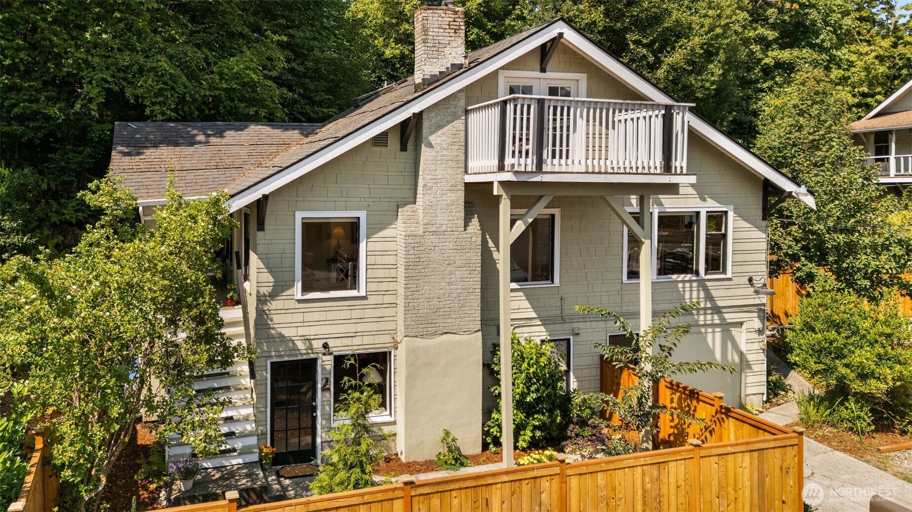 10015 68th Avenue Property Photo 3