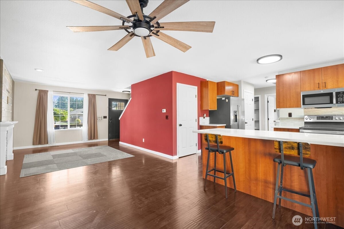 16308 44th Avenue Property Photo 5