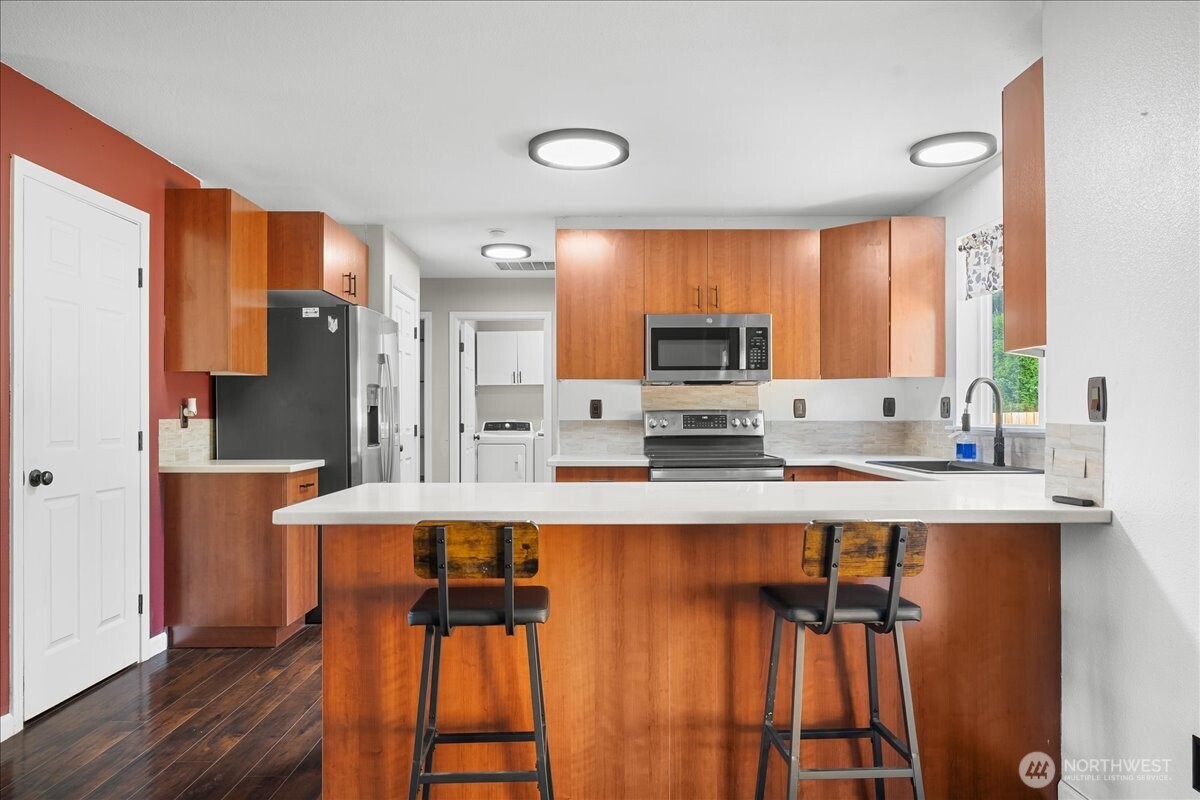16308 44th Avenue Property Photo 6