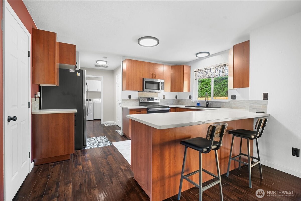 16308 44th Avenue Property Photo 7