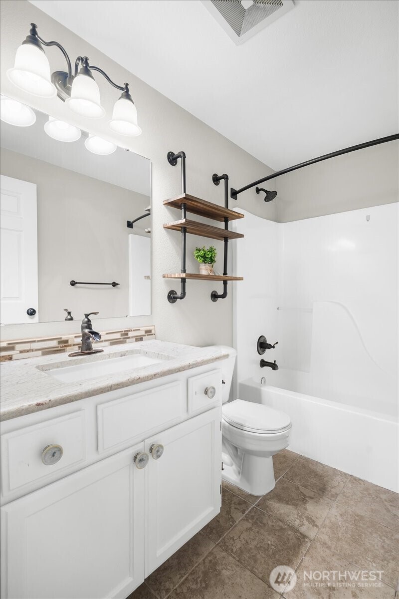 16308 44th Avenue Property Photo 16
