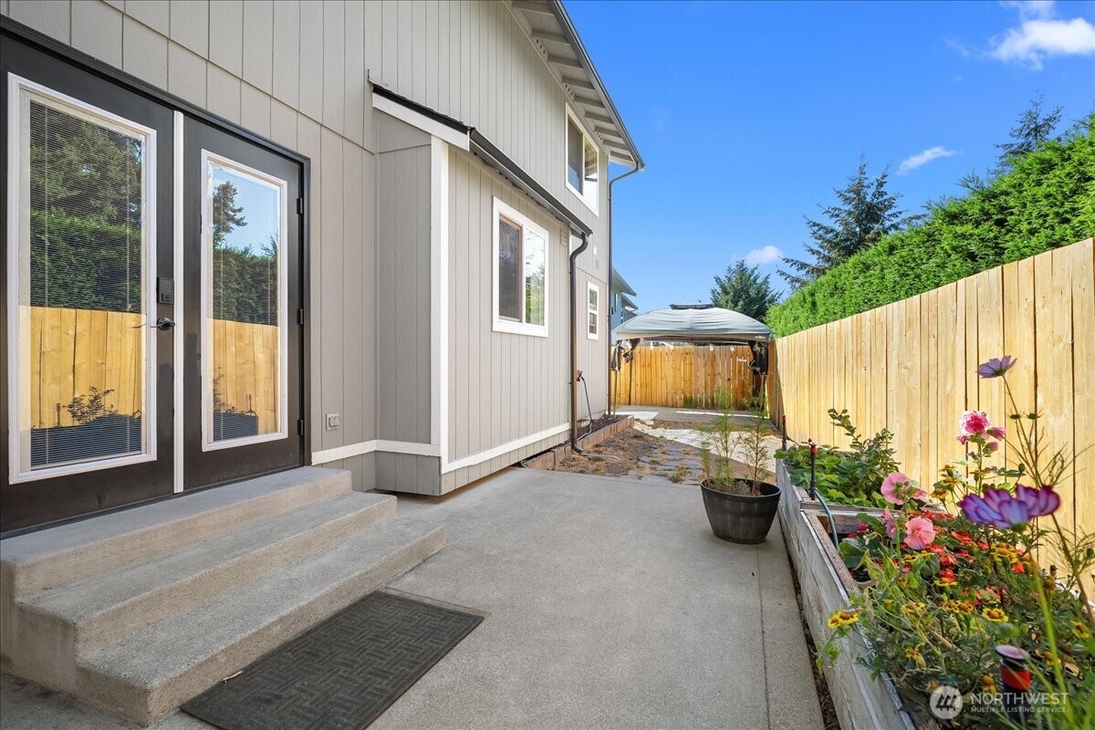16308 44th Avenue Property Photo 21