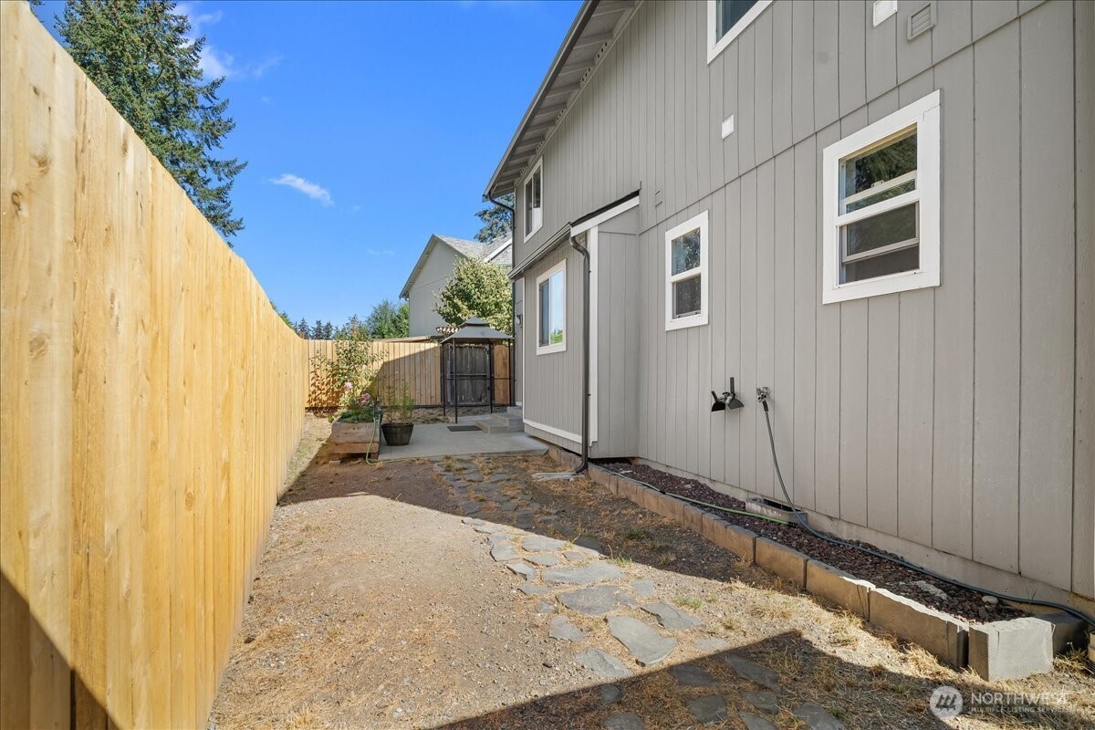 16308 44th Avenue Property Photo 22