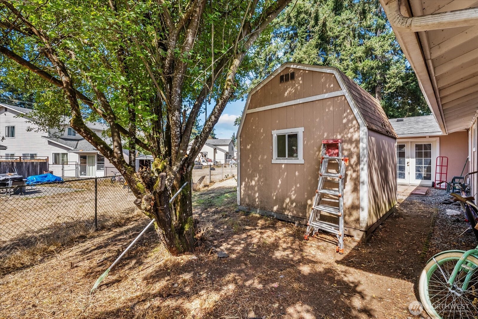 19408 9th Avenue Property Photo 21