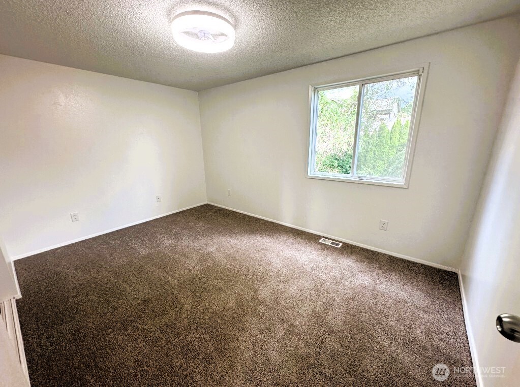 3415 158th Street Property Photo 11
