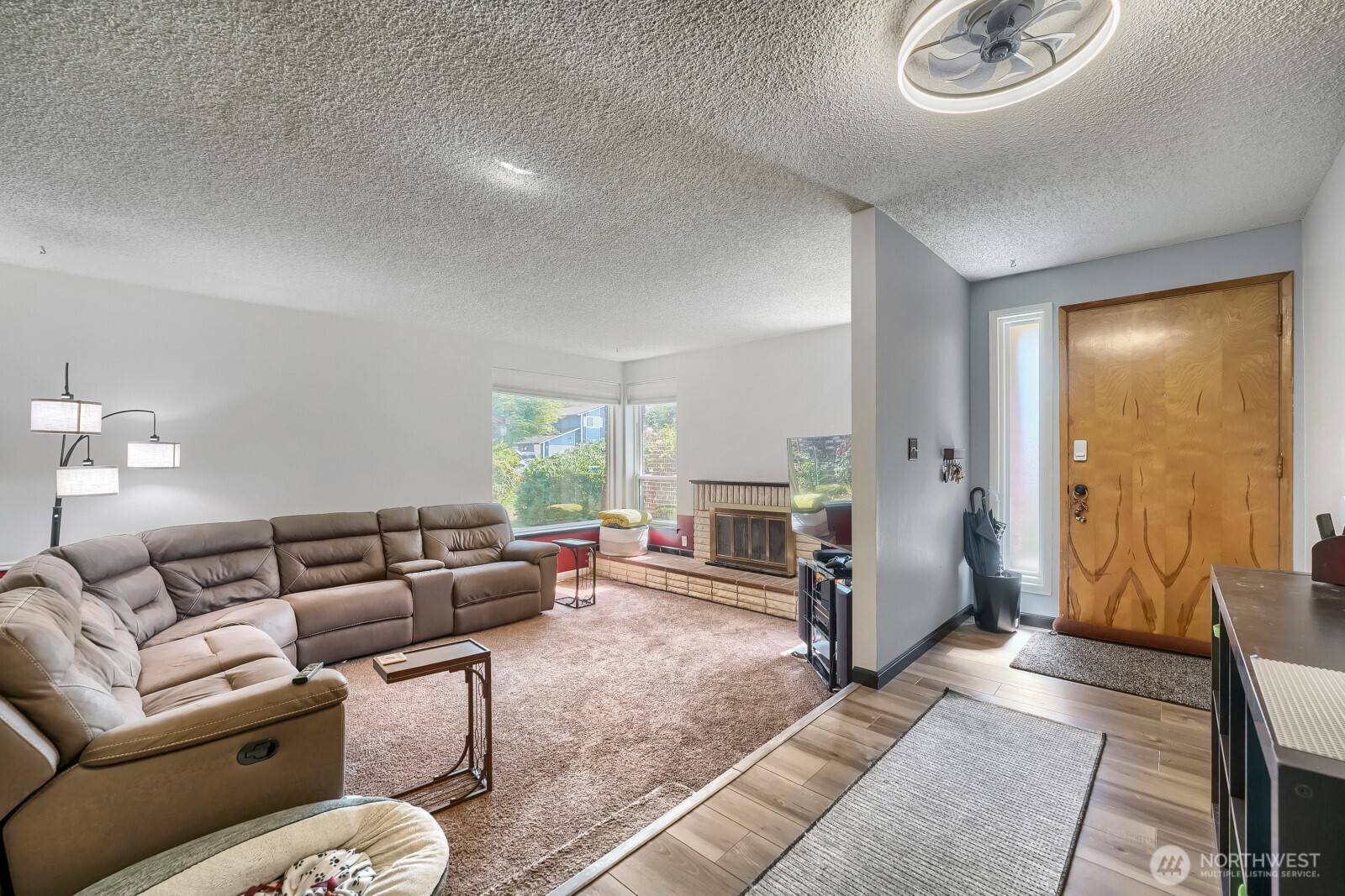 1905 20th Street Property Photo 3