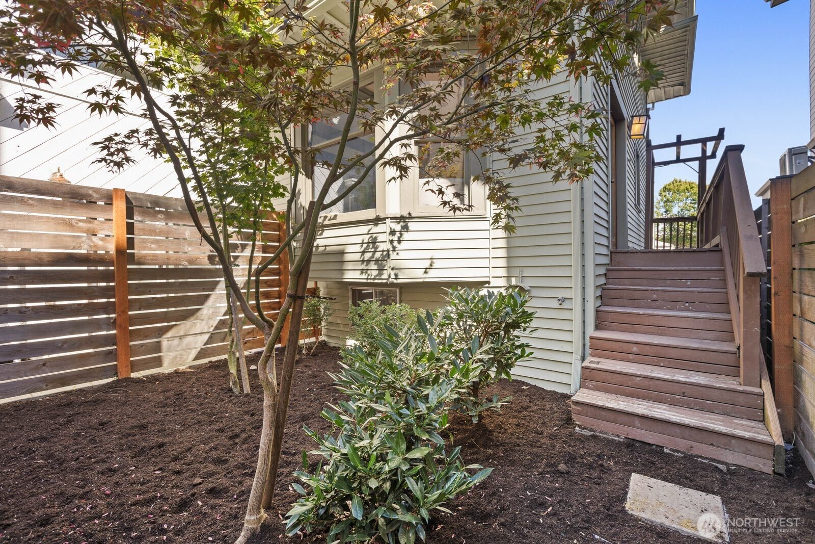1043 S Cloverdale Street Property Photo 38