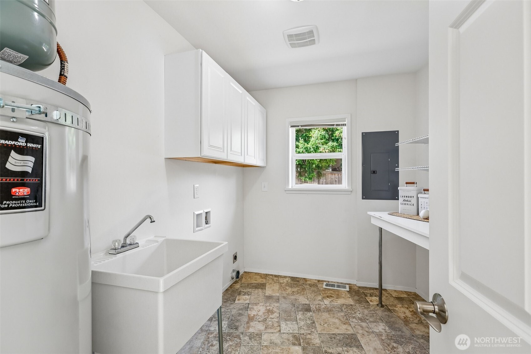 943 Nw 97th Street Property Photo 17