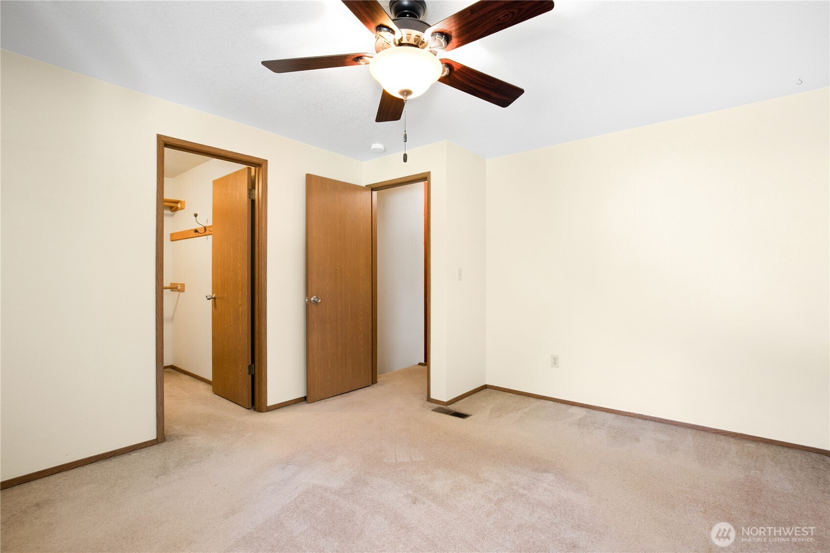 2812 60th Lane D Property Photo 10