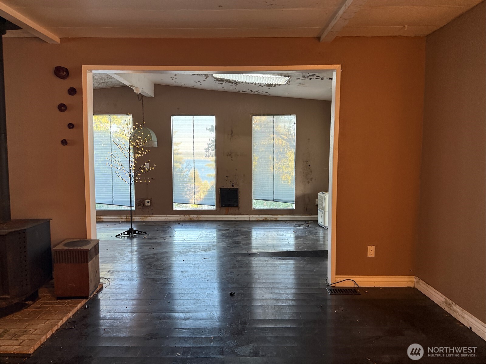 1911 1st Avenue Property Photo 7
