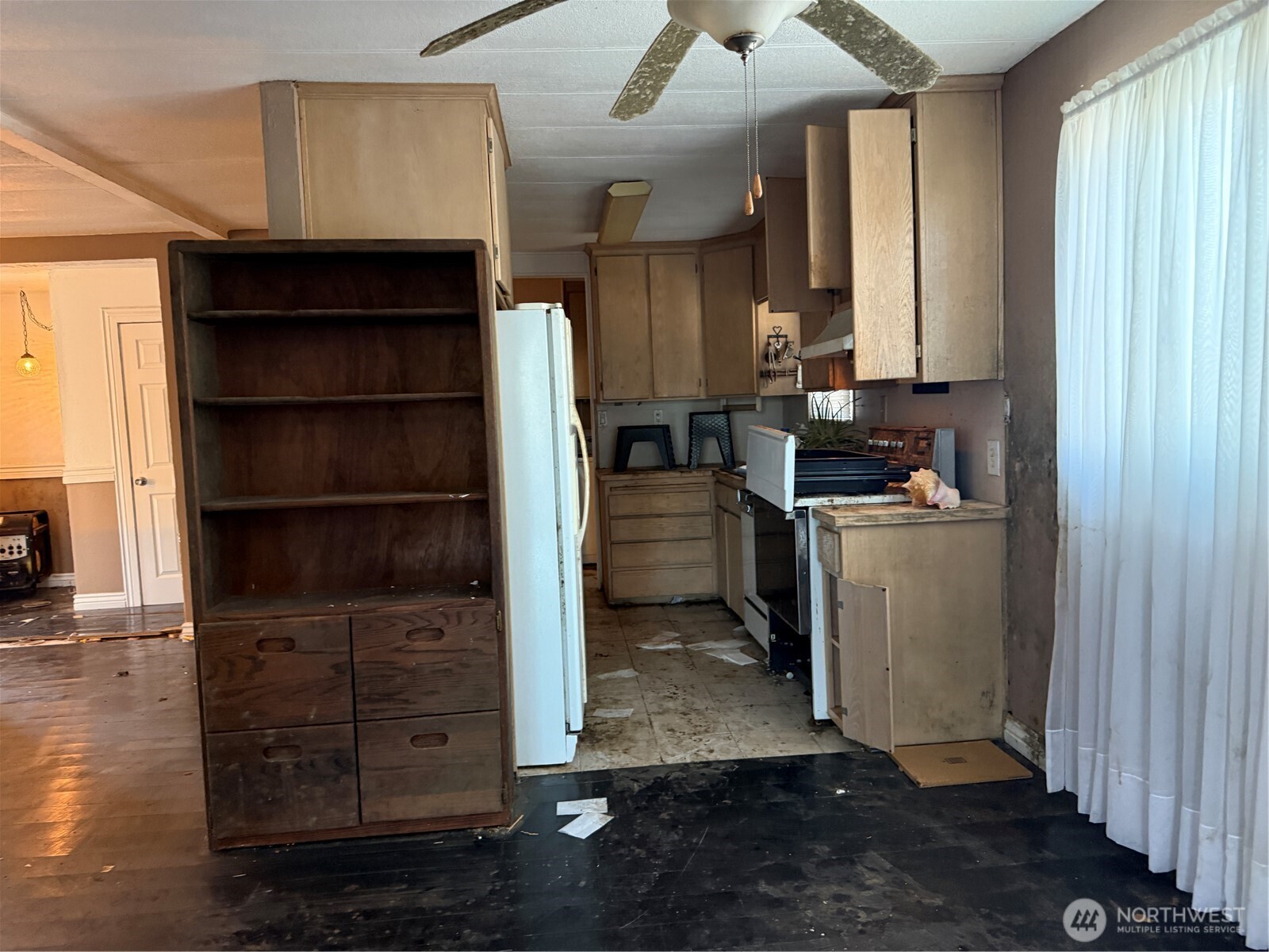 1911 1st Avenue Property Photo 8