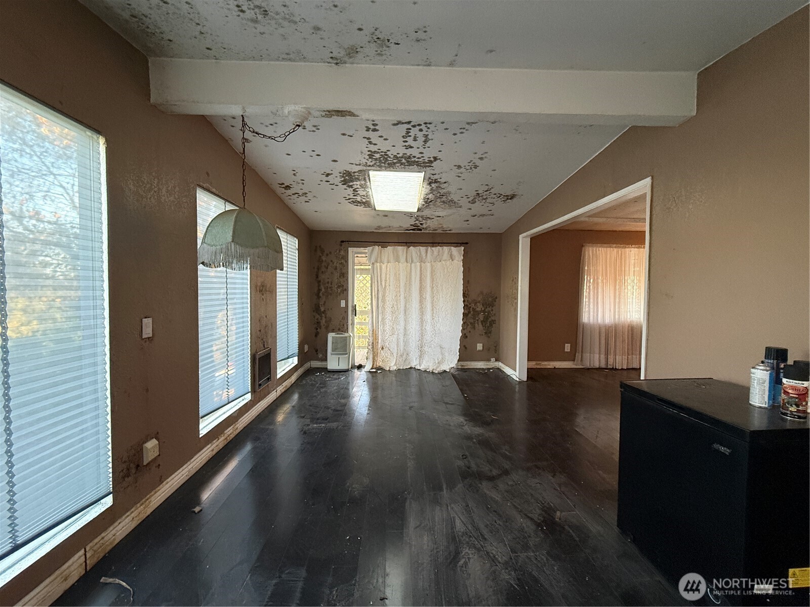 1911 1st Avenue Property Photo 10