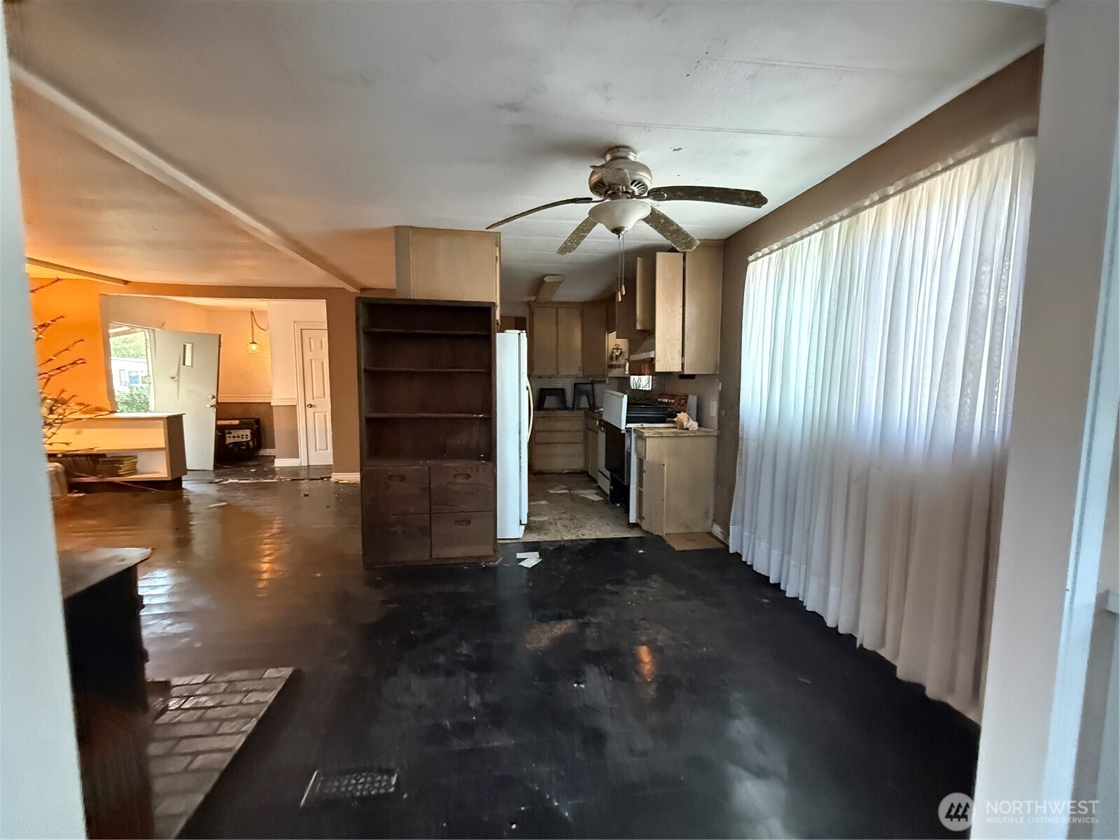 1911 1st Avenue Property Photo 13