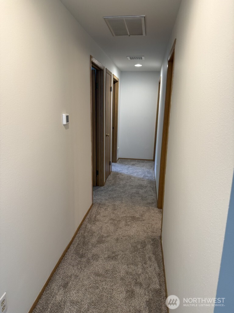 28026 230th Avenue Property Photo 4