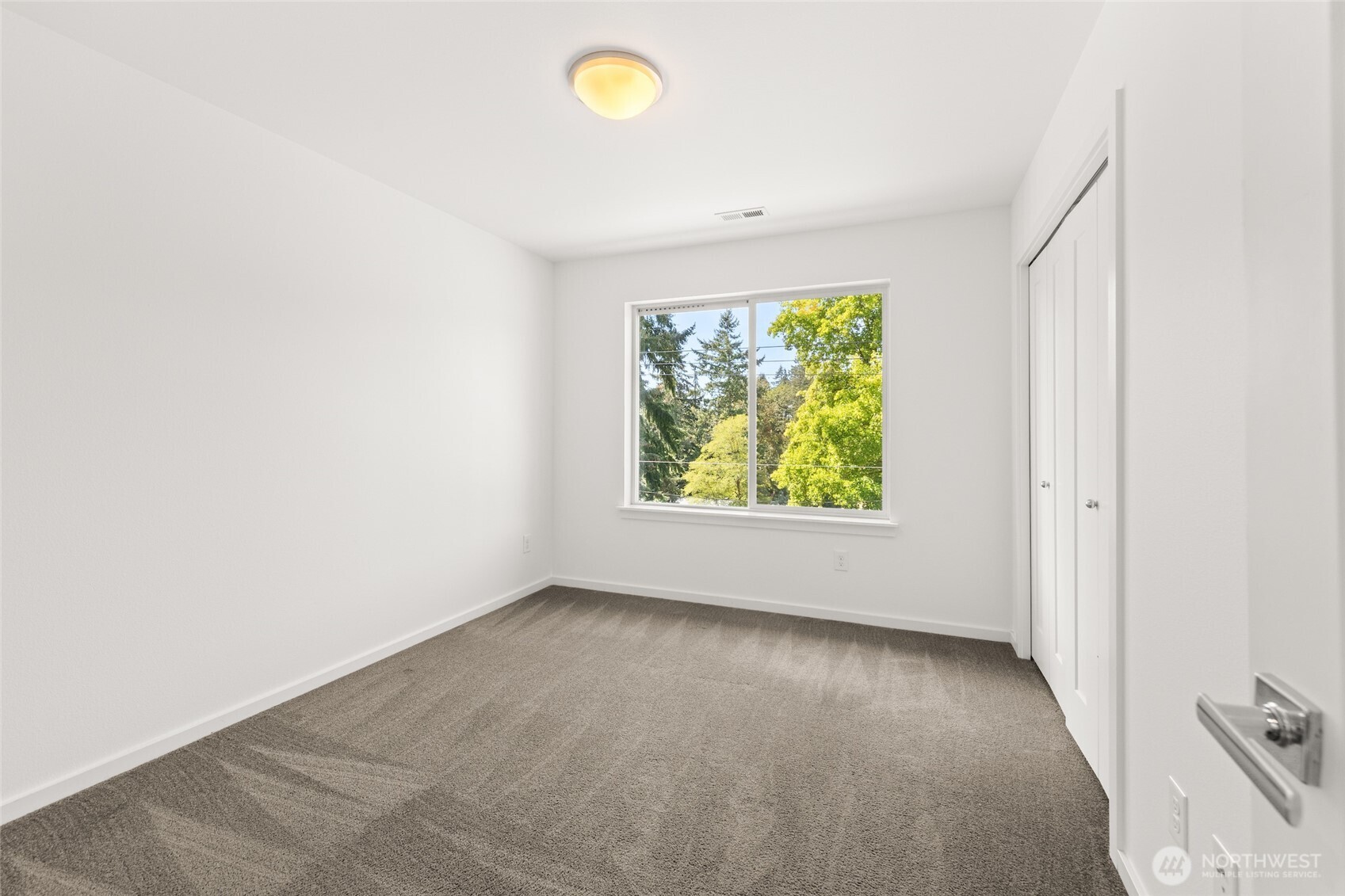 5657 S 328th Place Property Photo 23