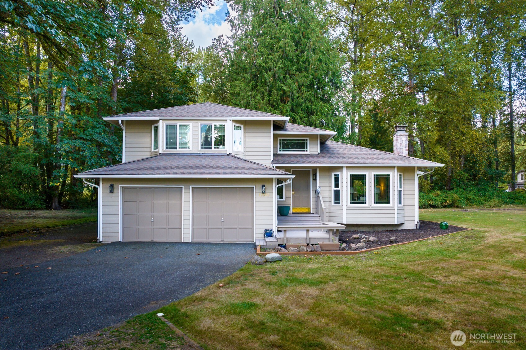17009 Mount Forest Boulevard Property Photo 2