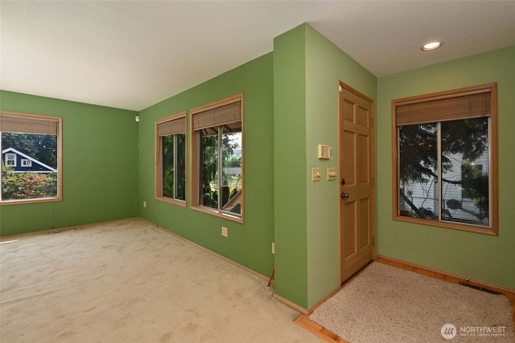 4407 30th Avenue Property Photo 5