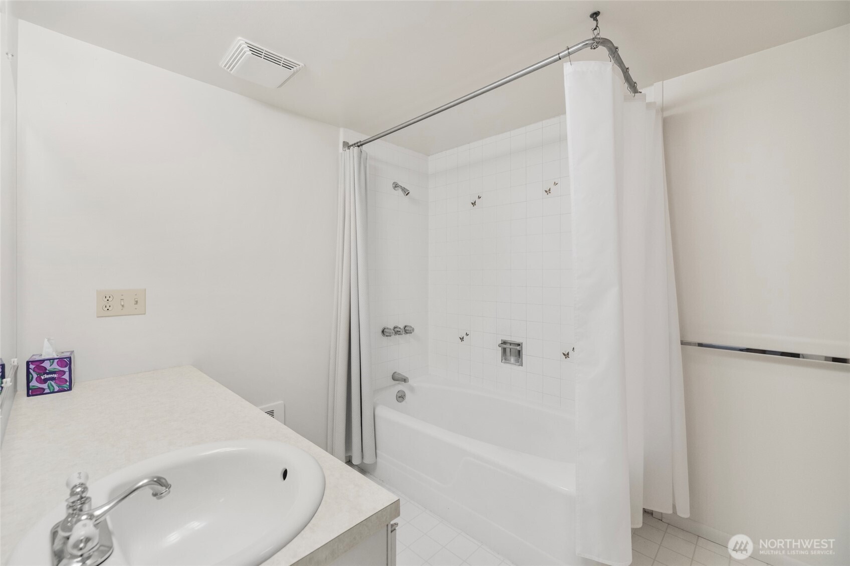 6096 Ireton Lane Property Photo 30