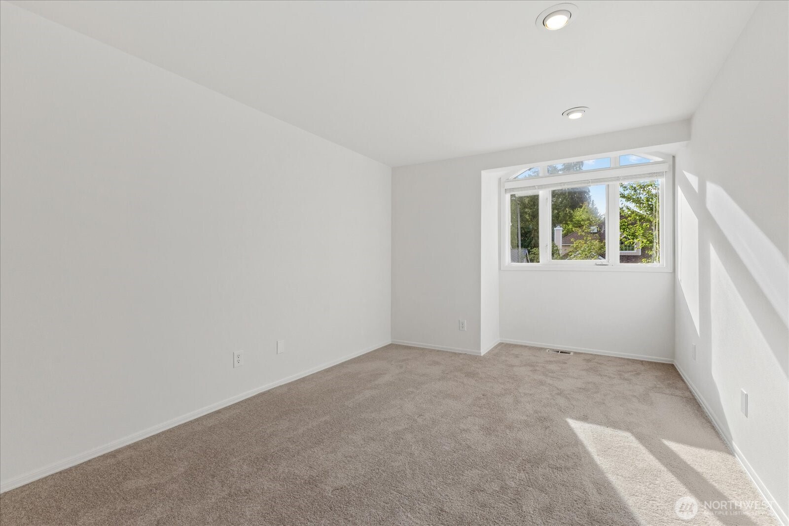 15505 33rd Avenue Property Photo 29