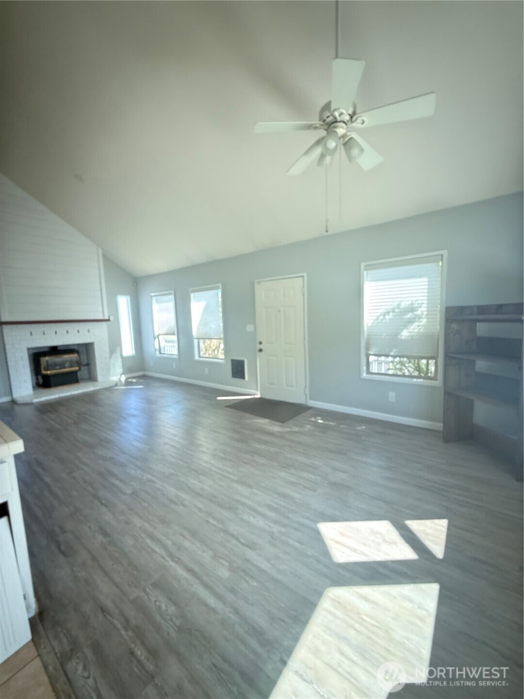 301 N Washington Avenue Property Photo 4