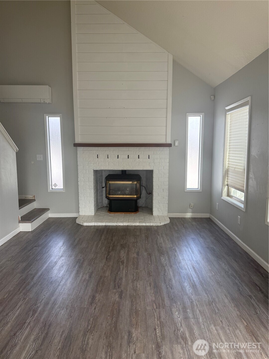 301 N Washington Avenue Property Photo 5