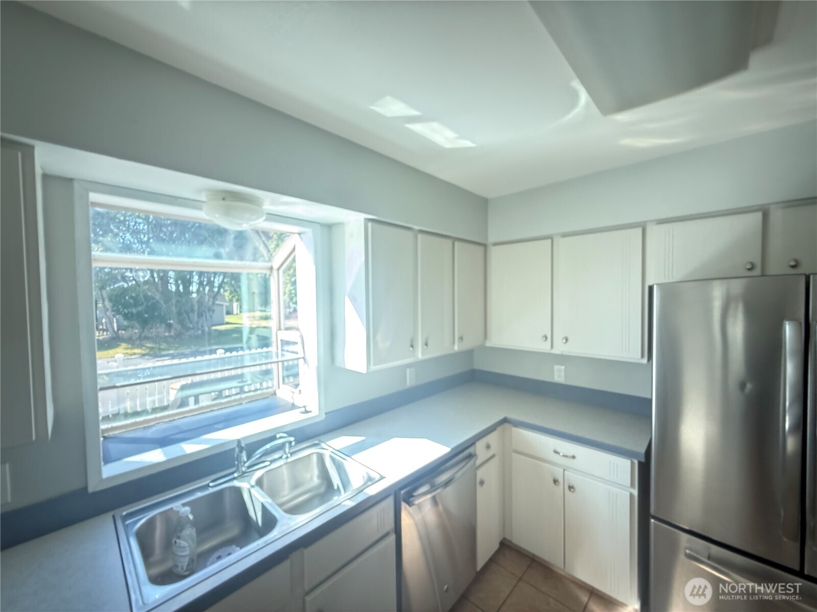 301 N Washington Avenue Property Photo 6