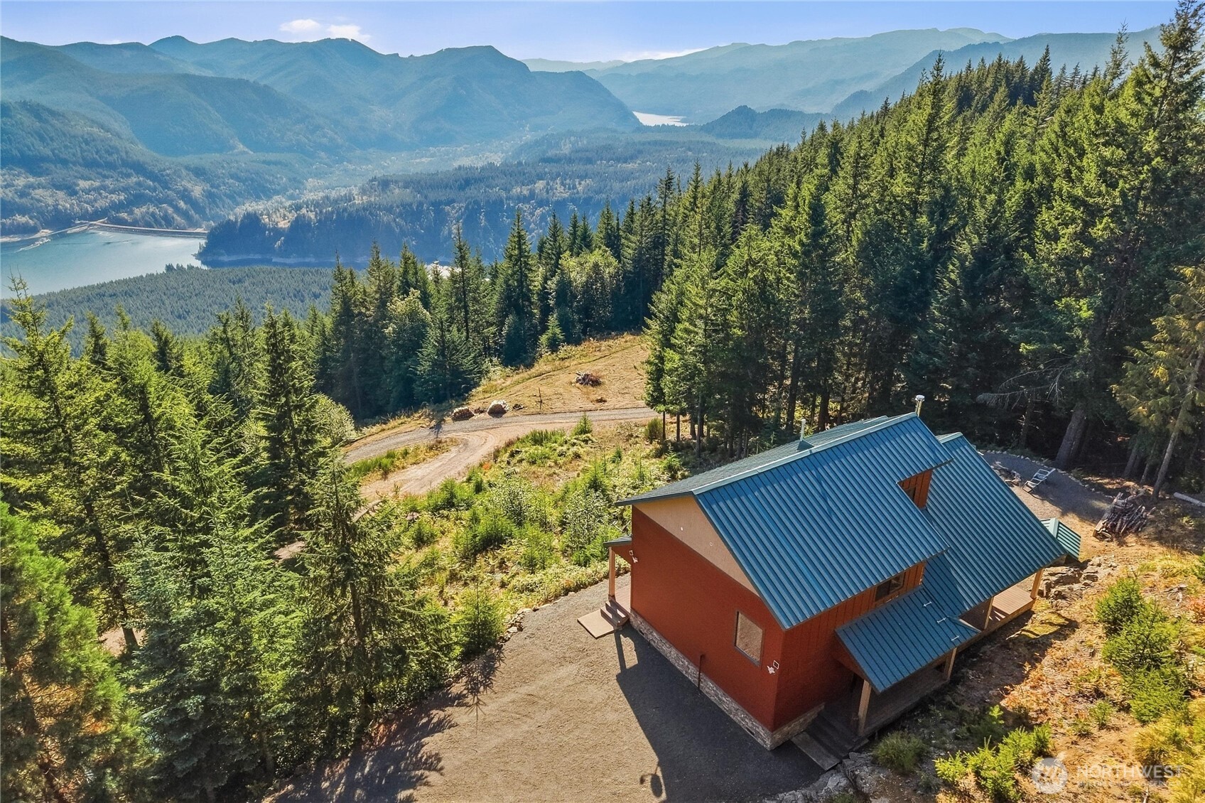 1962 Mt. View Drive Property Photo 3