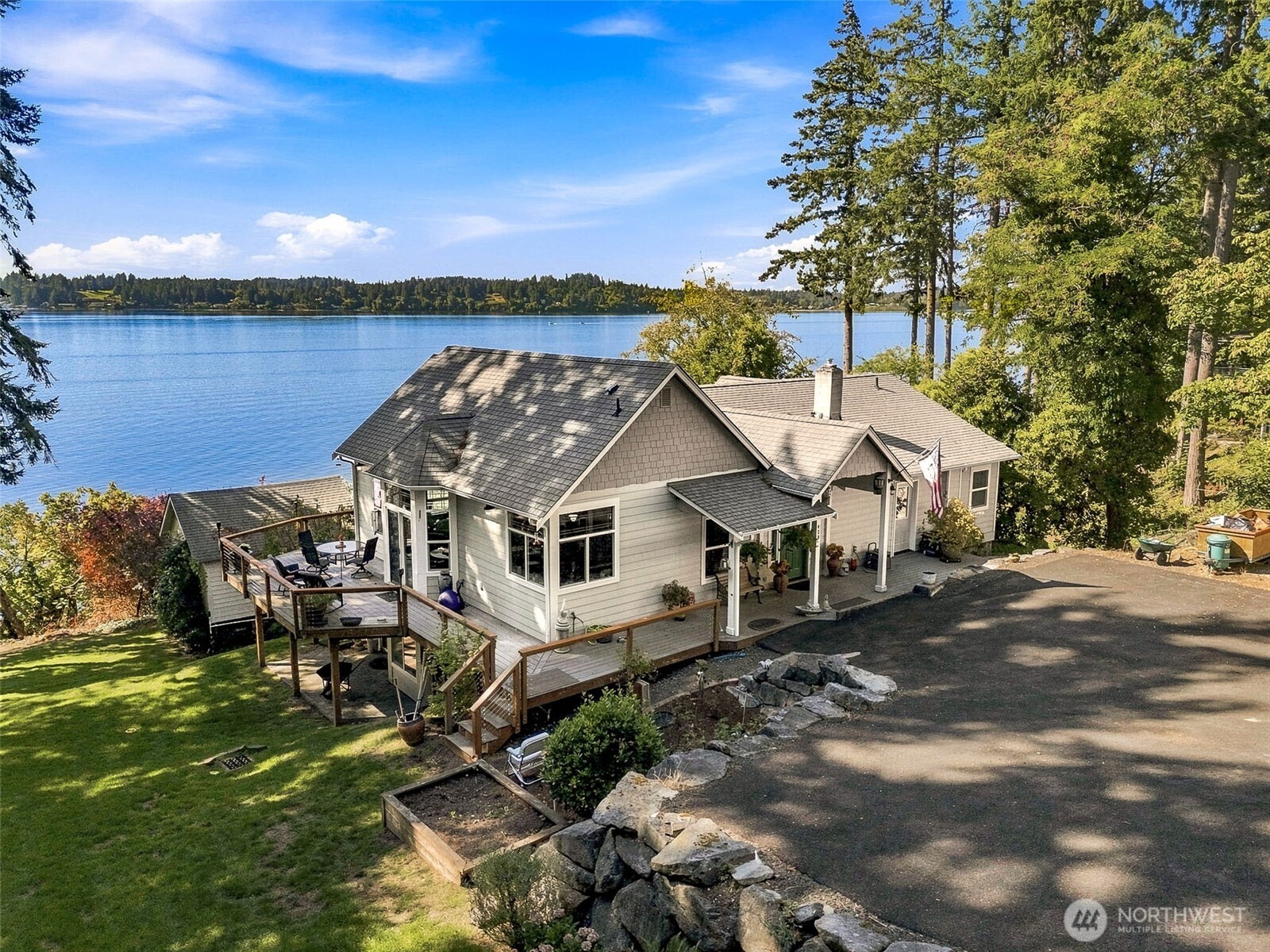 420 35th Avenue Property Photo 1