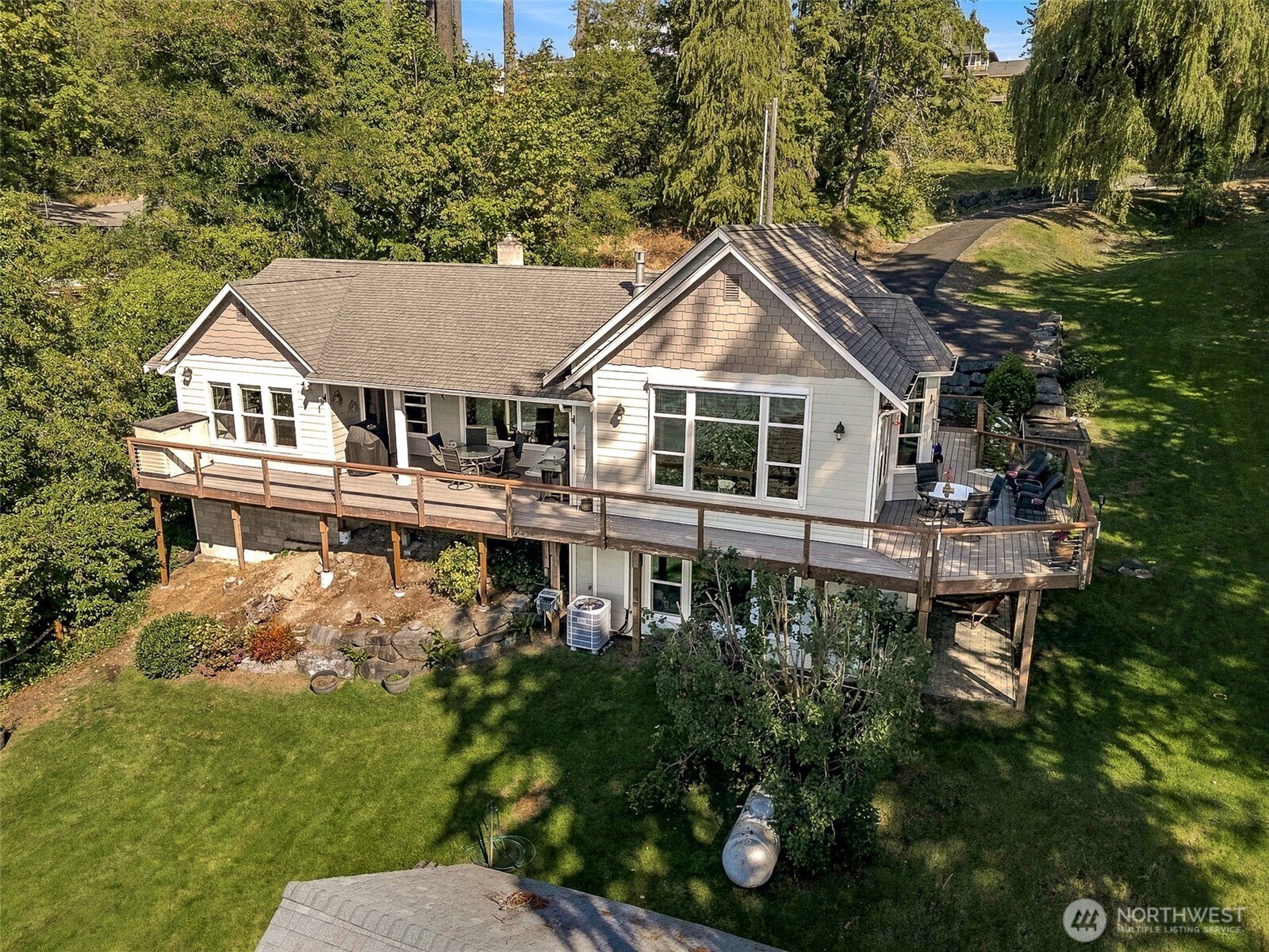 420 35th Avenue Property Photo 9