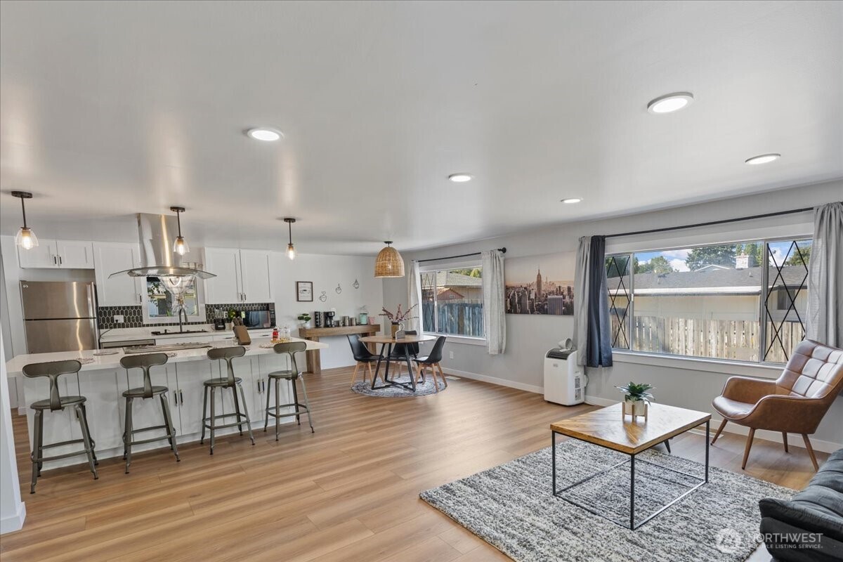 18033 116th Avenue Property Photo 4