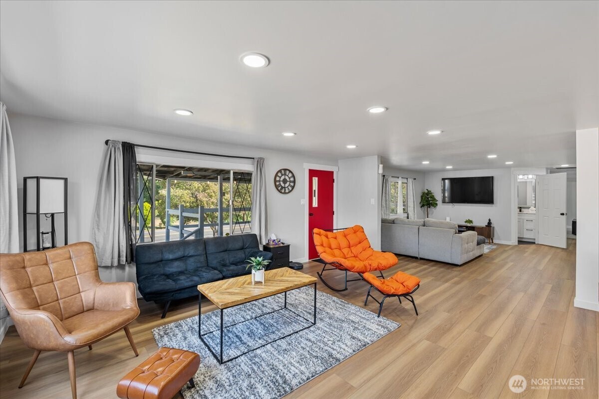 18033 116th Avenue Property Photo 8